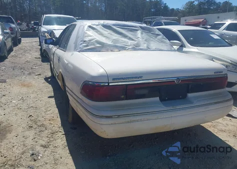 1997 Mercury Grand Marquis Gs z USA, uszkodzony, nr VIN 2MELM74W9VX663034